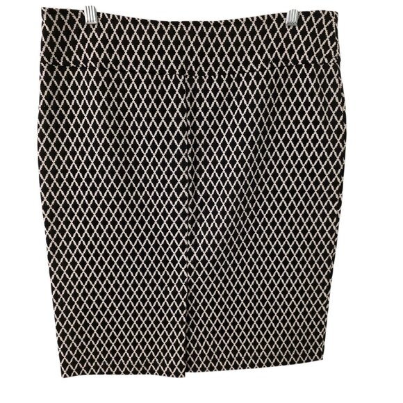 SOHO Apparel Ltd. Pencil Skirt Size L Pull On Black White Textured Knee Length - Picture 2 of 9